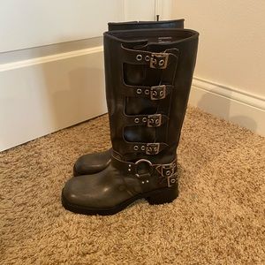 Steve Madden Rocky Brown Distressed Boot